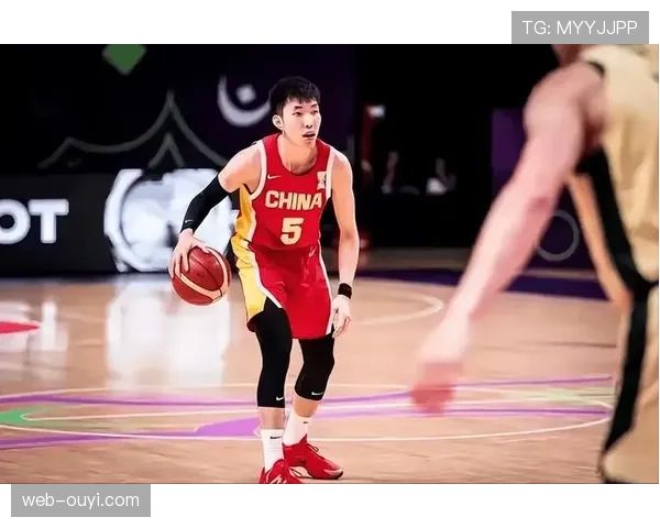 加时赛关键时刻，北控球员廖三宁突破造犯规未获吹罚